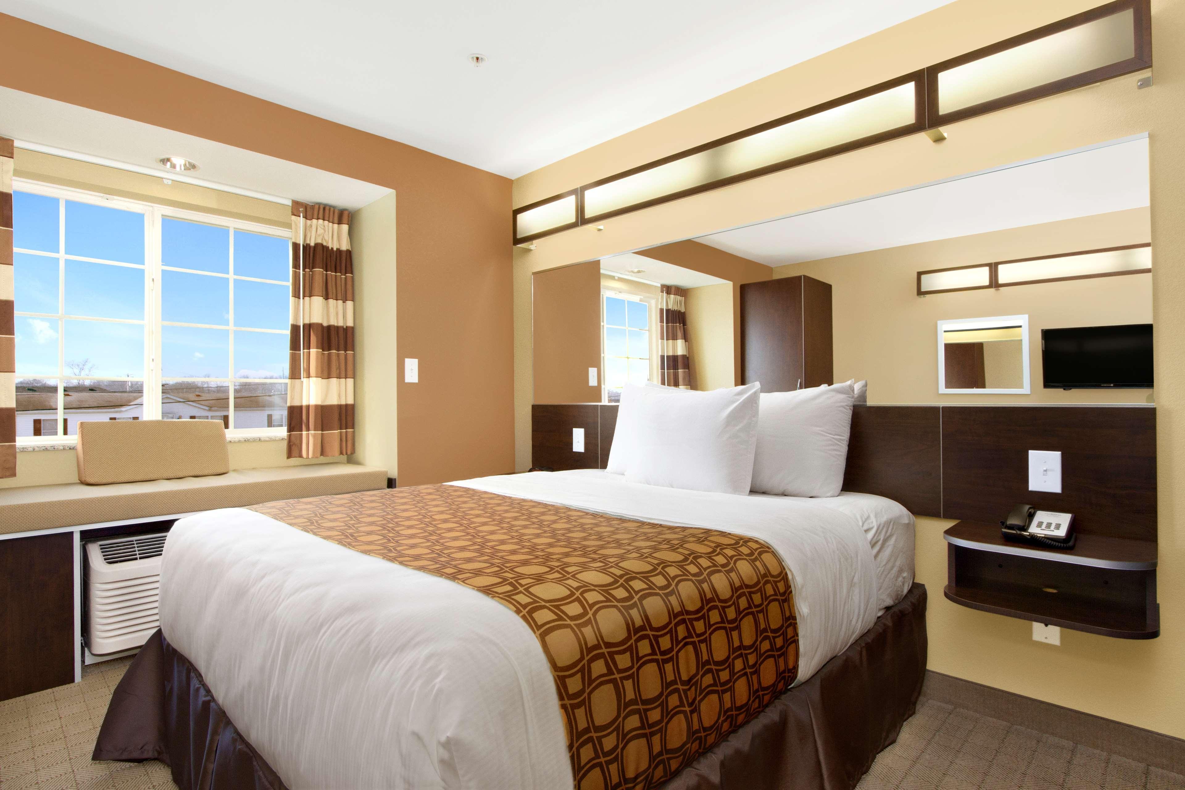 Microtel Inn & Suites By Wyndham Shelbyville Exterior foto