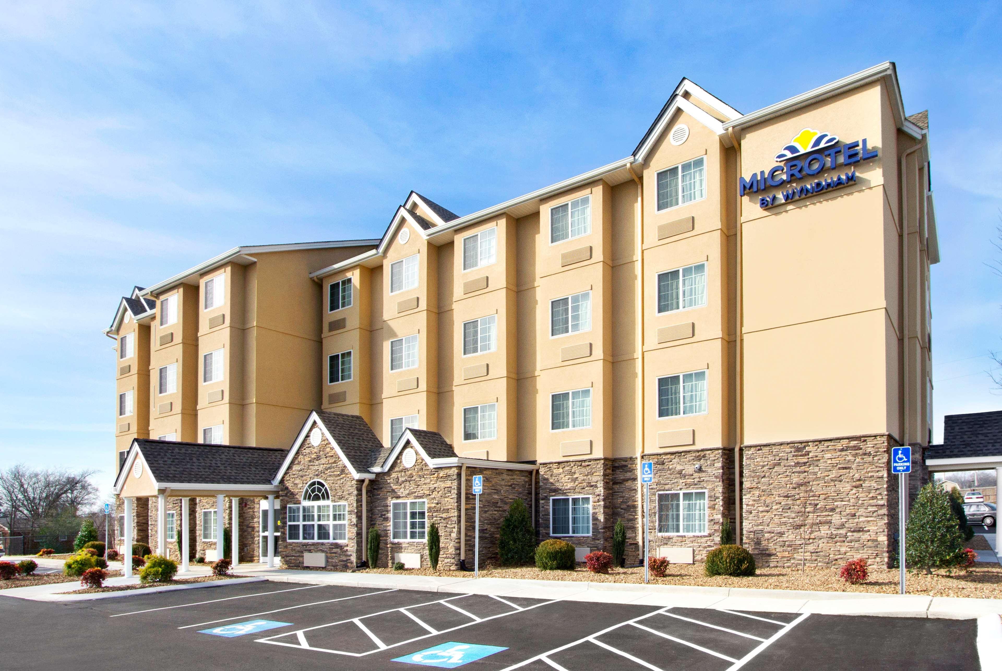 Microtel Inn & Suites By Wyndham Shelbyville Exterior foto